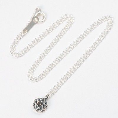 シルバーネックレス