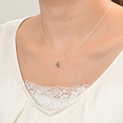 シルバーネックレス