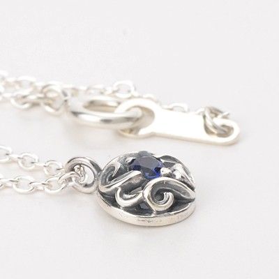 シルバーネックレス