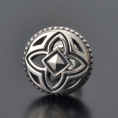 シルバースタッドピアス(片耳用)