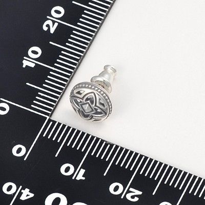 シルバースタッドピアス(片耳用)