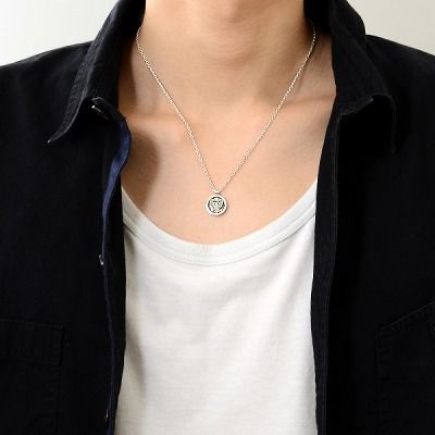 シルバーネックレス