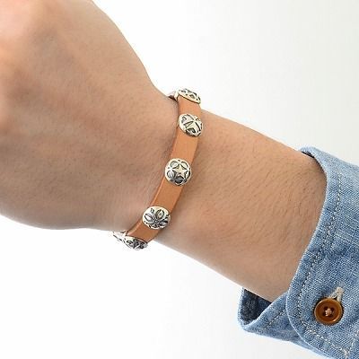 レザーブレスレット