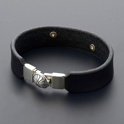 レザーブレスレット