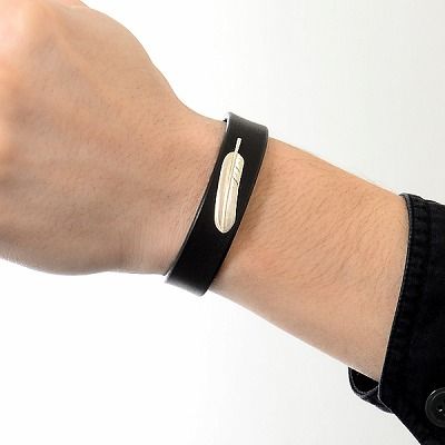 レザーブレスレット