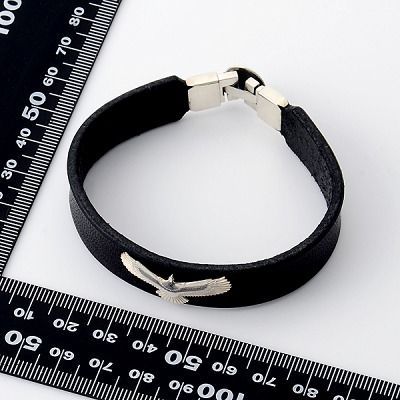 レザーブレスレット