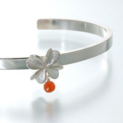 シルバーバングル