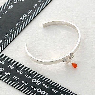 シルバーバングル