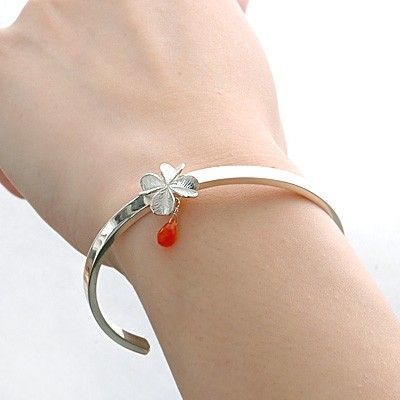 シルバーバングル