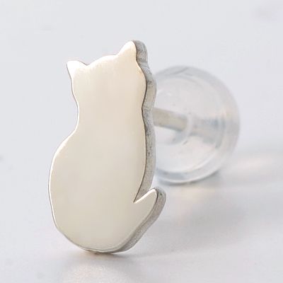 シルバースタッドピアス