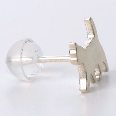 シルバースタッドピアス