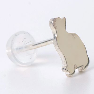 シルバースタッドピアス