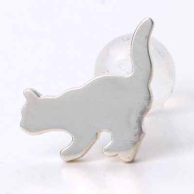 シルバースタッドピアス