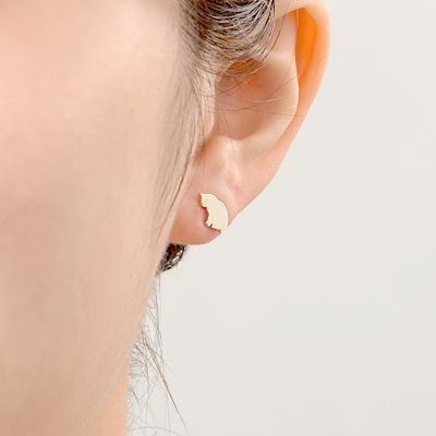 シルバースタッドピアス