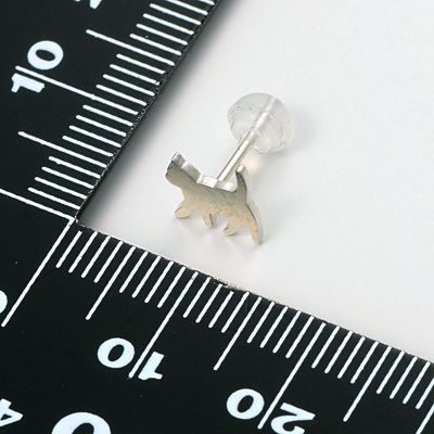 シルバースタッドピアス