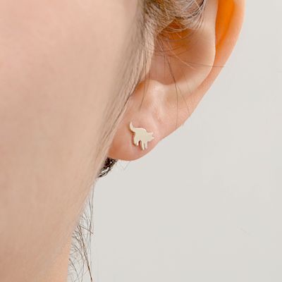 シルバースタッドピアス