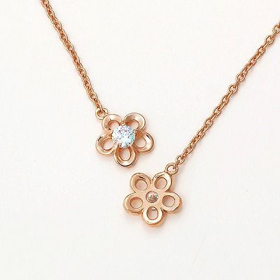 シルバースタッドピアス