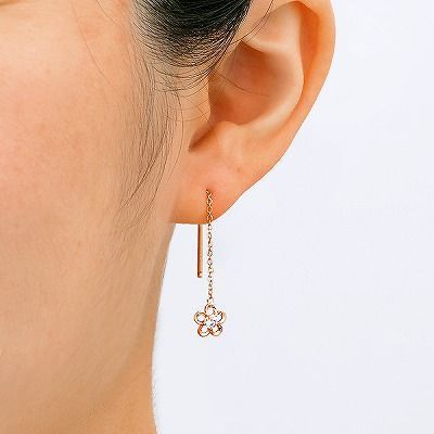 シルバースタッドピアス