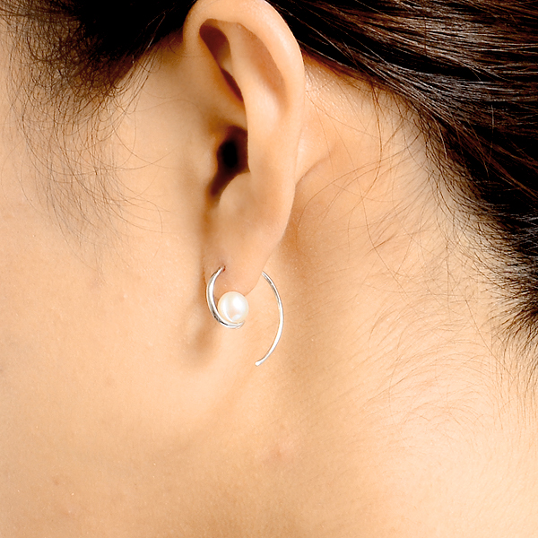 シルバーフープピアス