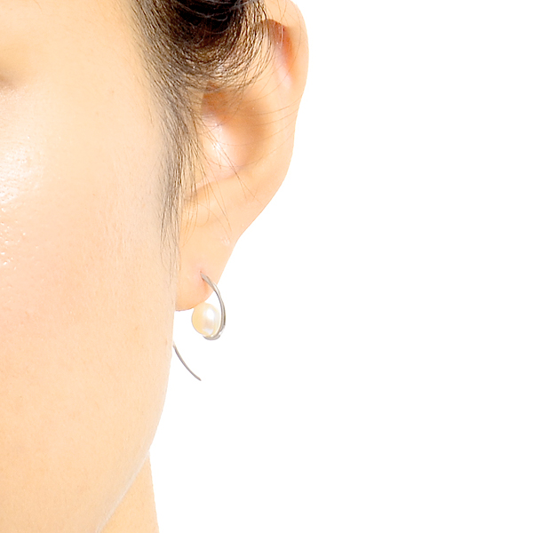 シルバーフープピアス