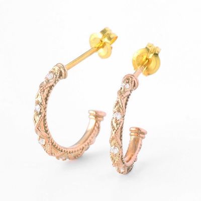 ピンクゴールドピアス