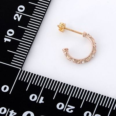 ピンクゴールドピアス