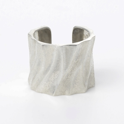 シルバーイヤーカフ