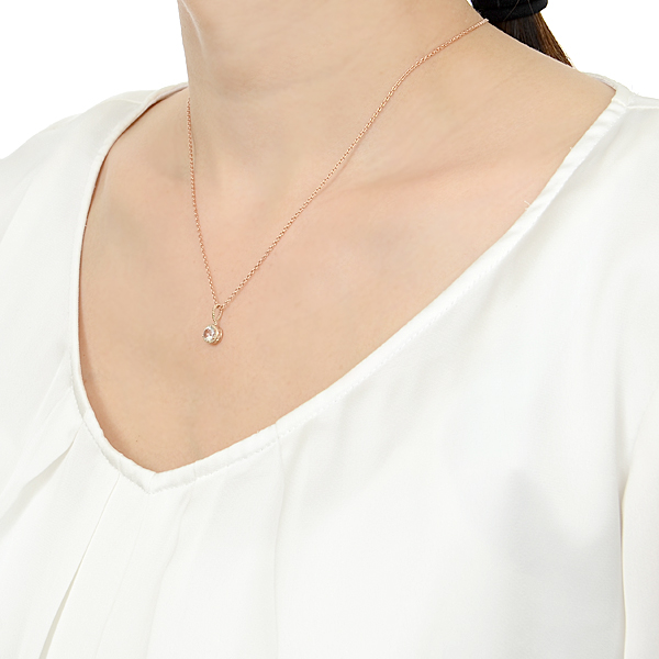 ピンクゴールドネックレス