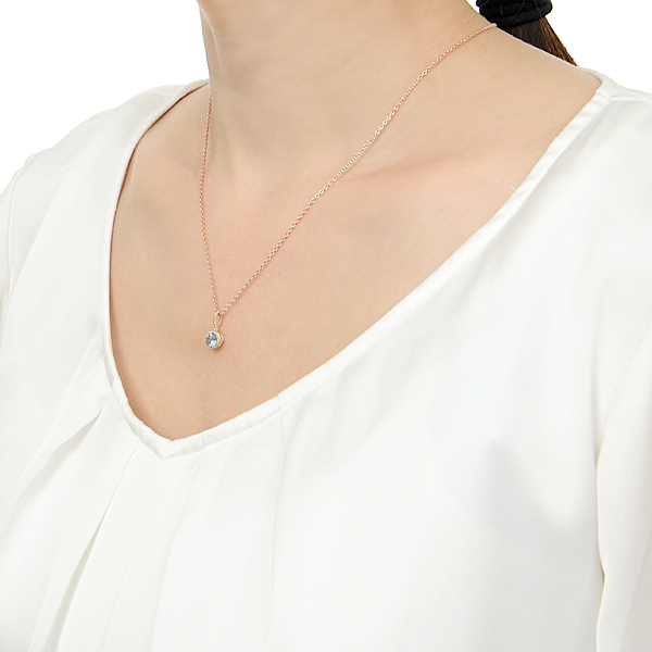 ピンクゴールドネックレス