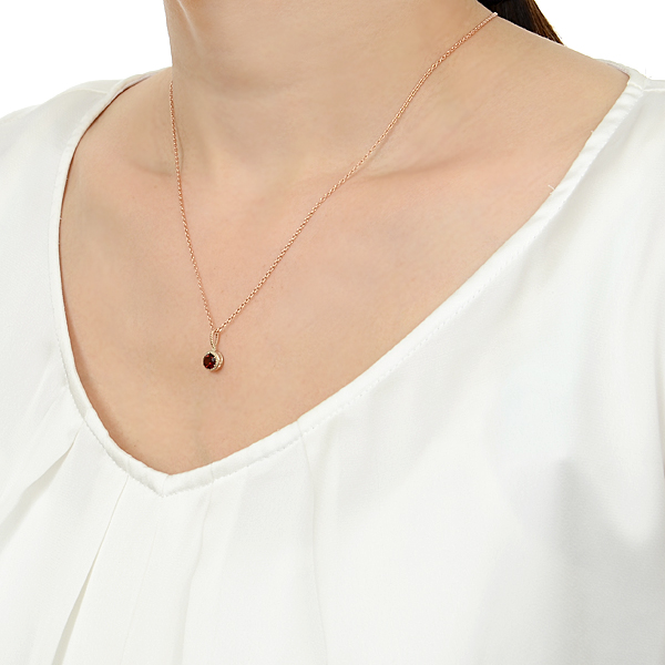 ピンクゴールドネックレス