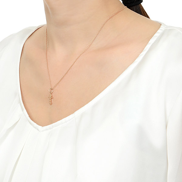 ピンクゴールドネックレス