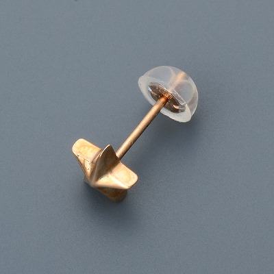 ゴールドピアス(片耳用)