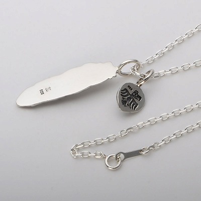 シルバーネックレス