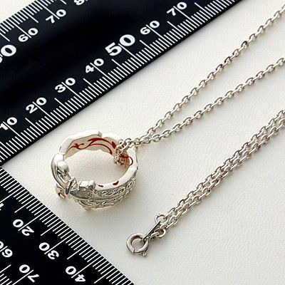 シルバーネックレス