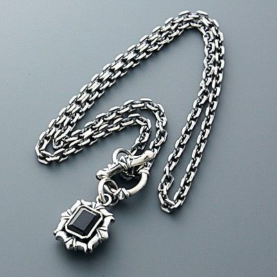 シルバーネックレス