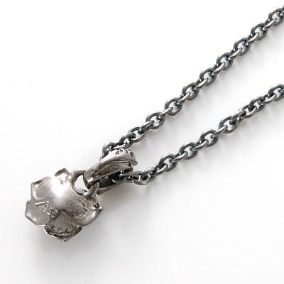 シルバーネックレス