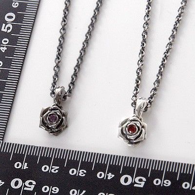 シルバーペアネックレス