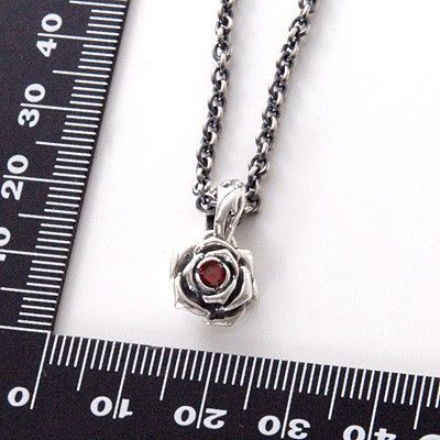 シルバーネックレス