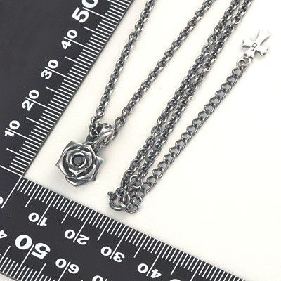 シルバーネックレス