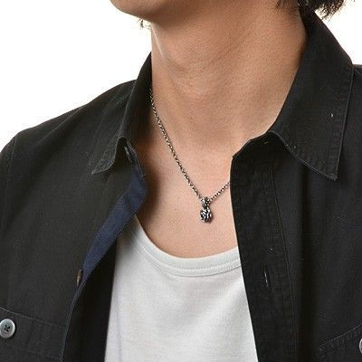 シルバーネックレス