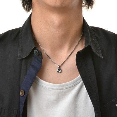 シルバーネックレス