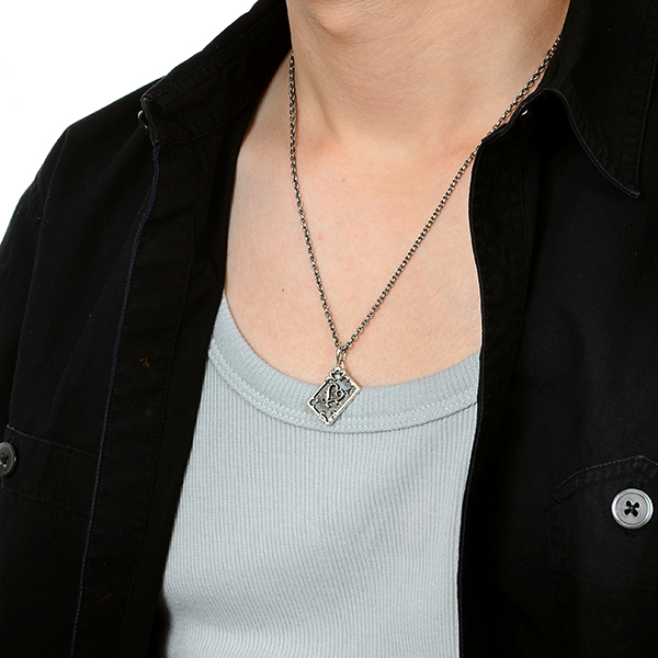 シルバーネックレス