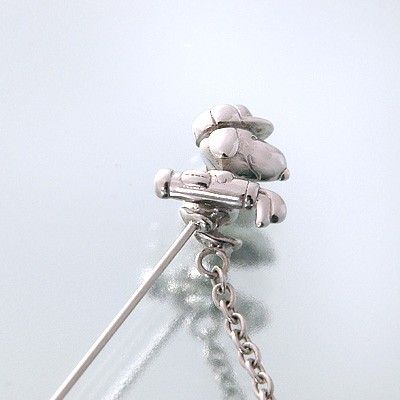 シルバーピンブローチ