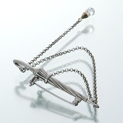 シルバーブローチ