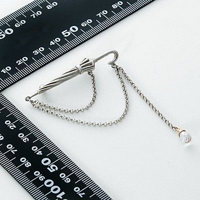 シルバーブローチ