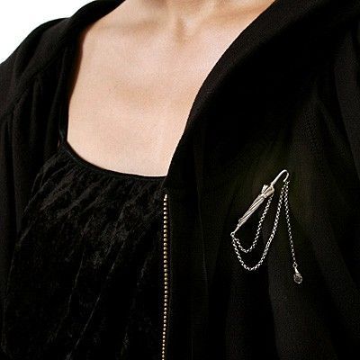 シルバーブローチ