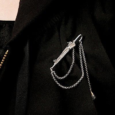 シルバーブローチ