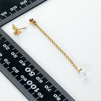 シルバースタッドピアス