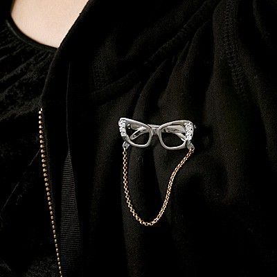 シルバーブローチ