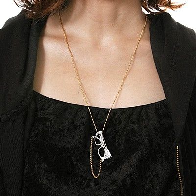 シルバーブローチ